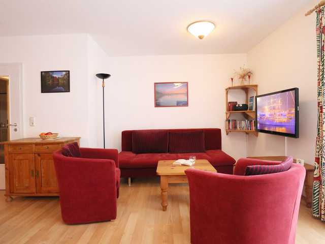 Haffblick Whg. Ha06 Residenz Haffblick App.06- Wohnbereich mit Sofa...