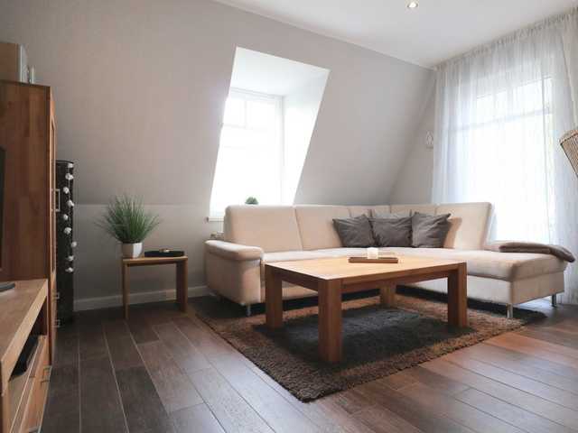 Villa Seebach App.22- gemütliches Sofa im Wohnb...