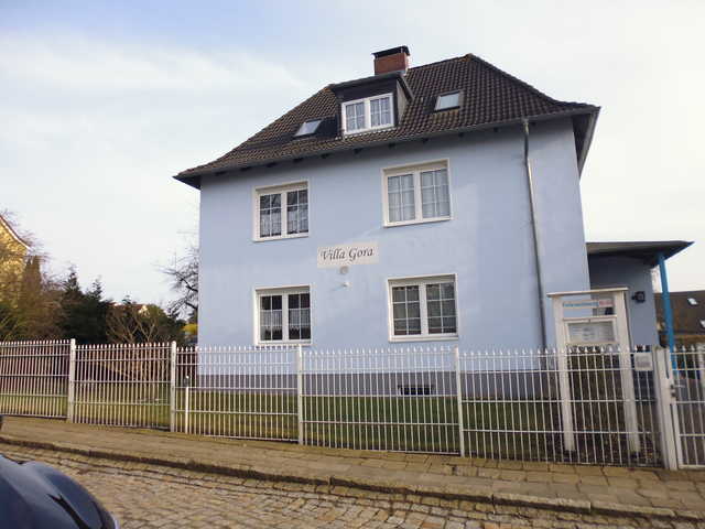 FeWo in der Villa Gora, in Bergen auf Rügen Strassenansicht von der Villa Gora.