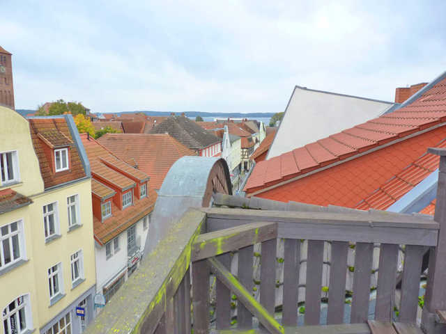 Balkon FW Über den Dächern von Waren