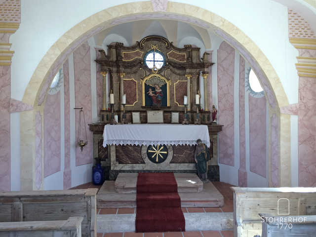 Unsere Hauskapelle Maria Hilf innen Gut Stohrerhof
