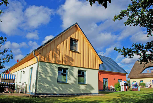 Ferienappartements zum Ostseestrand mit Terrasse