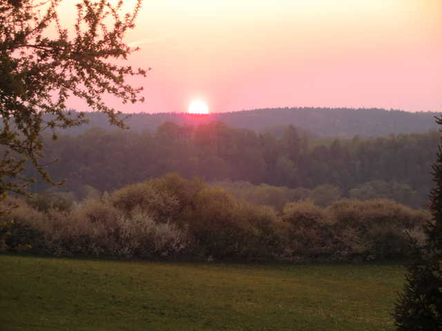 Sonnenuntergang im Frühling