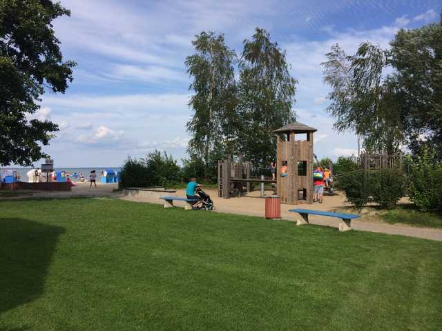der Spielplatz am Strand in Mönkebude