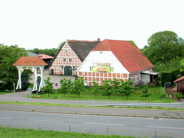 Bauernhaus mit Altländer Pforte