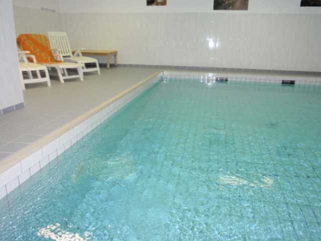 Schwimmbad im Haus