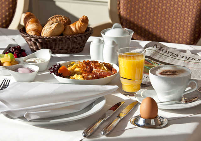 Frühstücksbuffet im Schlosshotel Klink