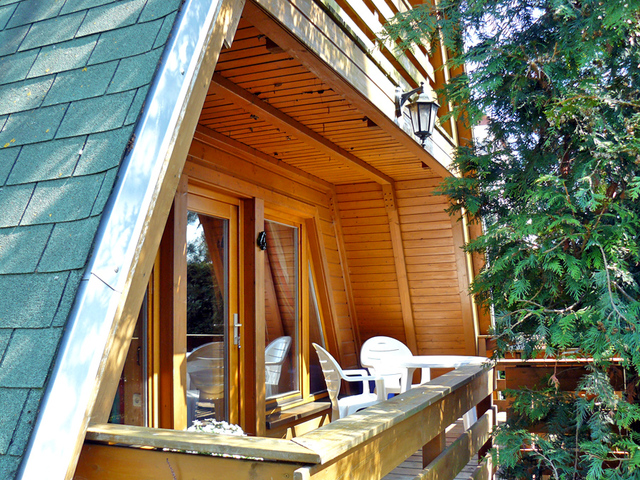 Finnhütte mit Balkon