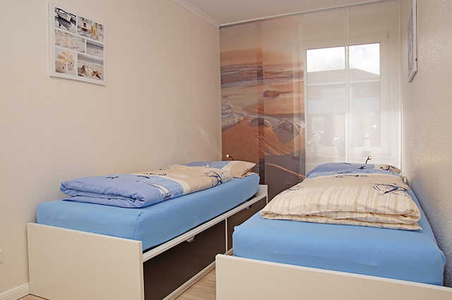 Schlafzimmer 1 mit 2 Einzelbetten