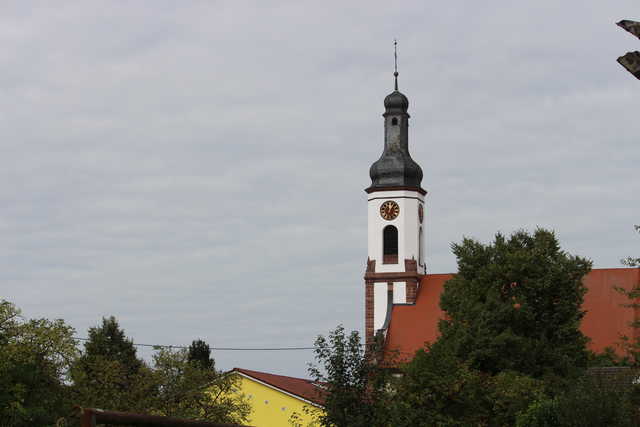 Blick auf die Meißenheimer Kirche