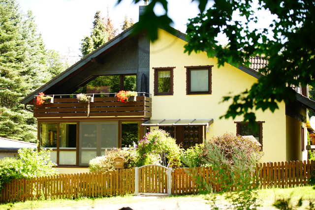 4 Personen Ferienwohnung im Wald mit Kamin, 84m², 3 Zimmer unser Ferienhaus inmitten der Natur