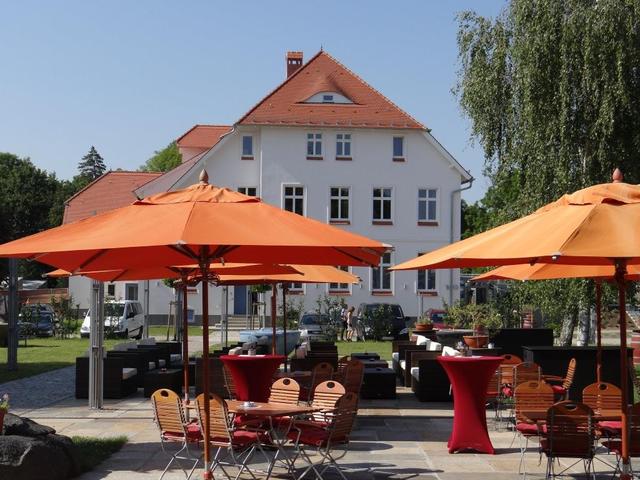 Hotel & Restaurant Am Peenetal Innenhof