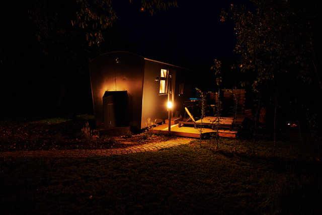 Der Schäferwagen Merino bei Nacht