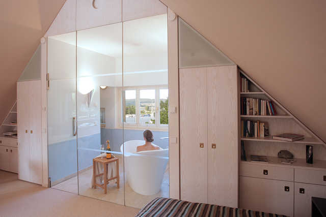 Schlafzimmmer mit direkten Zugang zum En-Suite-Bad