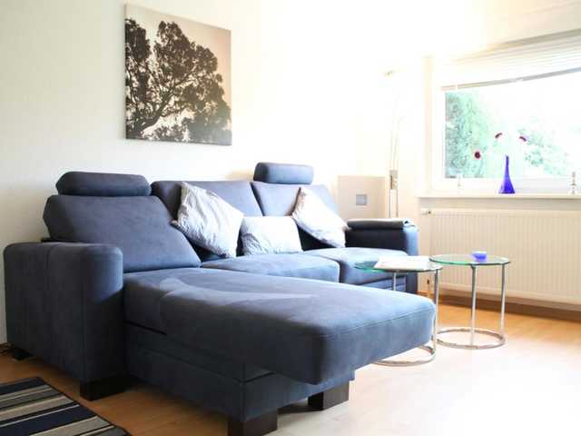 Urlauberdorf 43c- Blick auf das Sofa im Wohn-/ ...