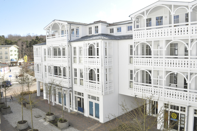 F: Seepark Sellin-Haus Göhren Whg 550 Penthouse mit Balkon Außenansicht
