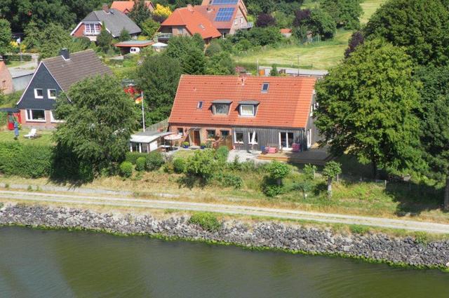 RED Ferienhaus am Nord-Ostsee-Kanal - Sorgenfrei buchen Haus direkt am Nord-Ostsee-Kanal