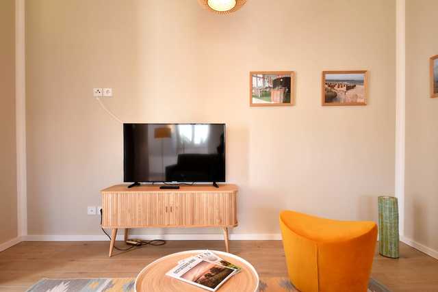 Wohnzimmer mit Flachbild TV