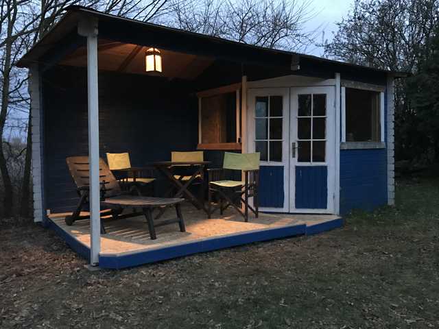 Sauna mit kleiner Terrasse