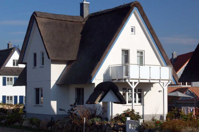 E8 Reetdach Ferienhaus 