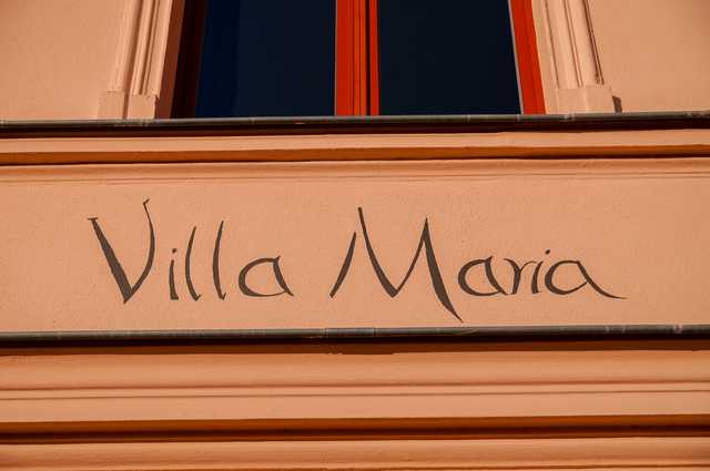 Schriftzug Villa Maria