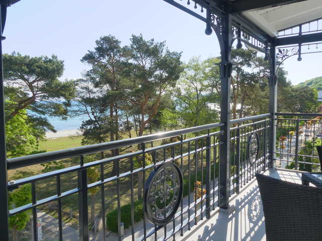 Balkon mit Blick auf die Ostsee