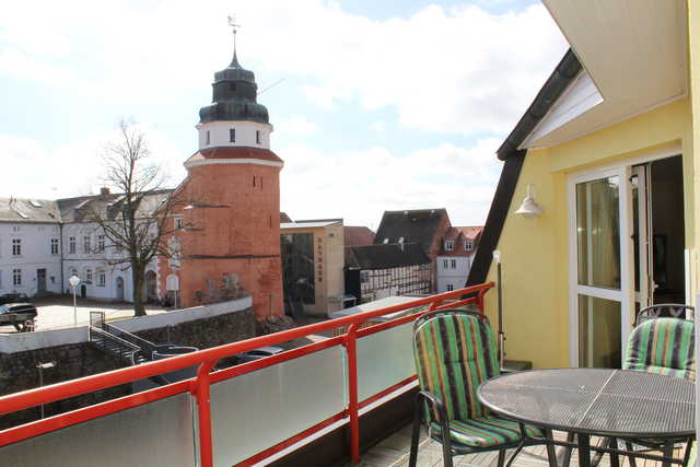 Vom Balkon - Blick zum Schloss Ueckermünde
