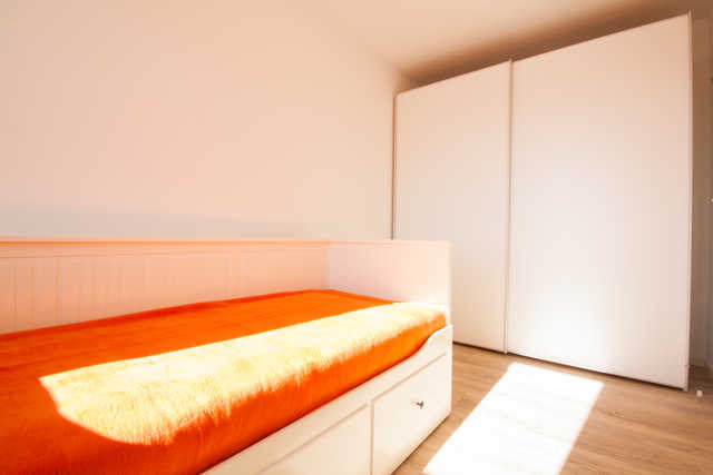 2 Schlafzimmer mit ausziehbarem Bett